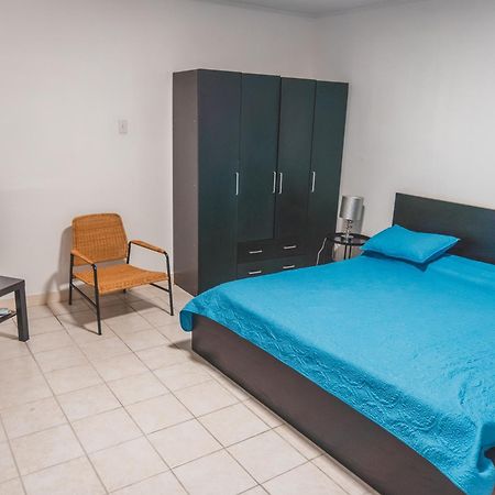 Klip Lagoon Apartsments Oranjestad Esterno foto