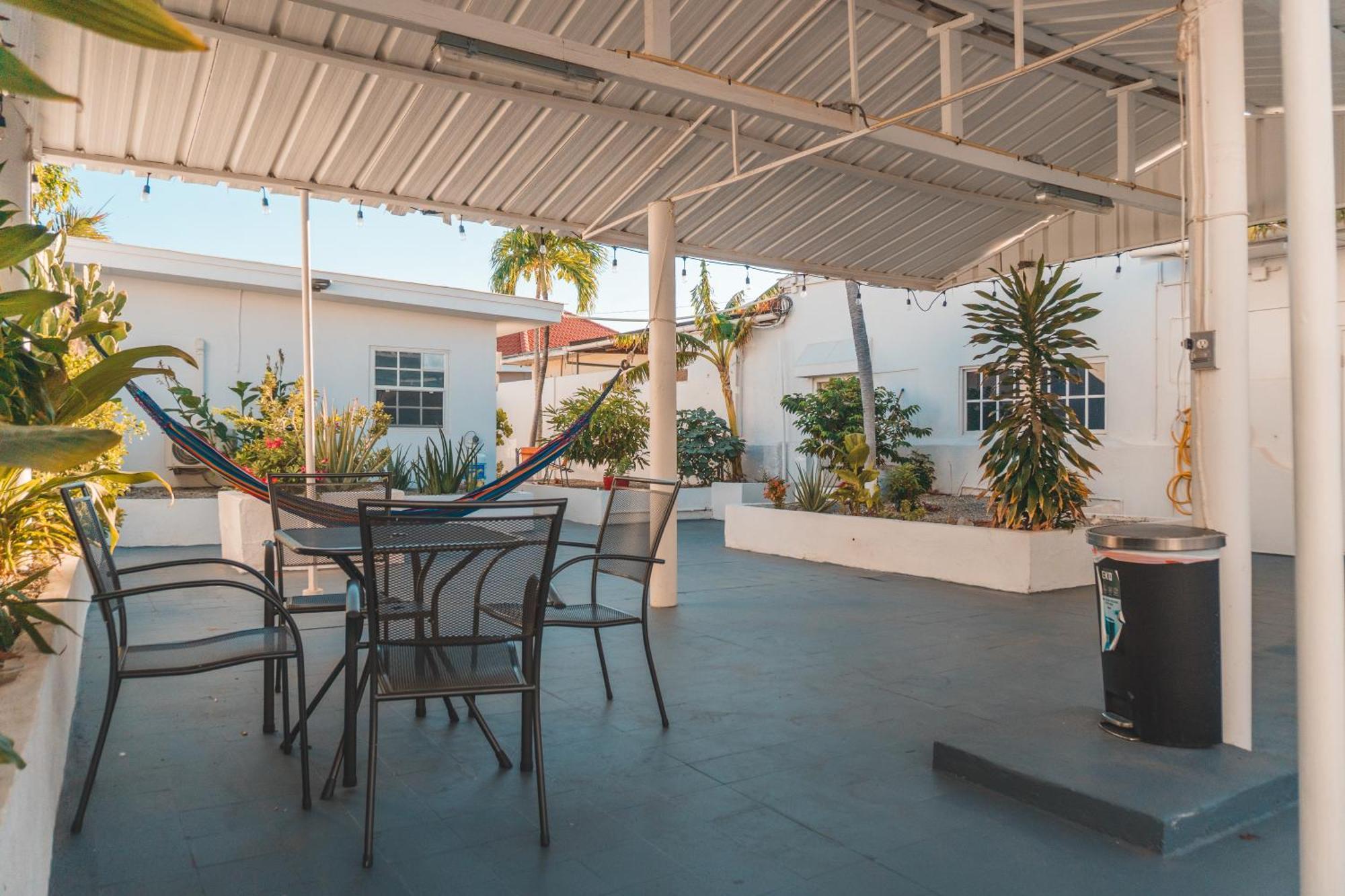 Klip Lagoon Apartsments Oranjestad Esterno foto